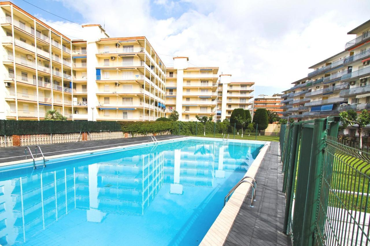 Adrian Planetcostadorada Appartement